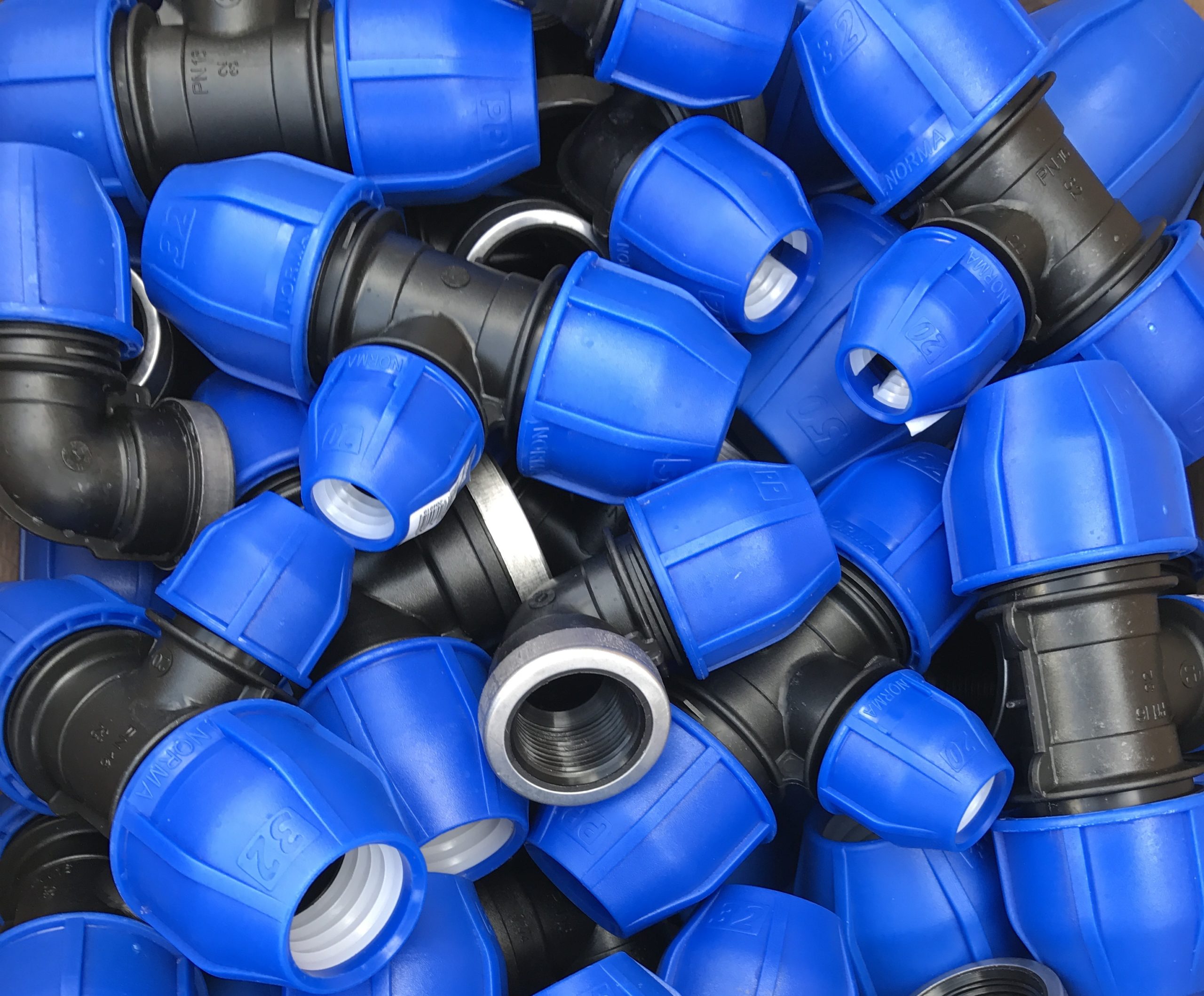 Compression fittings are often used for the connection of polyethylene tubing of any industrial, commercial or residential needs