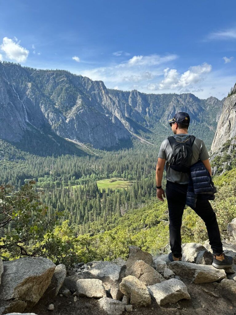 Image of Ricardo Gutierrez hiking